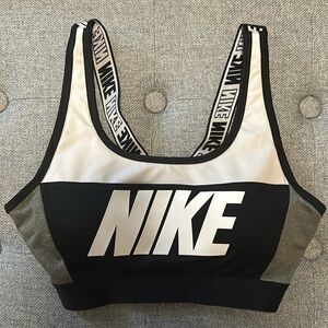 Nike Women’s Sports Bra